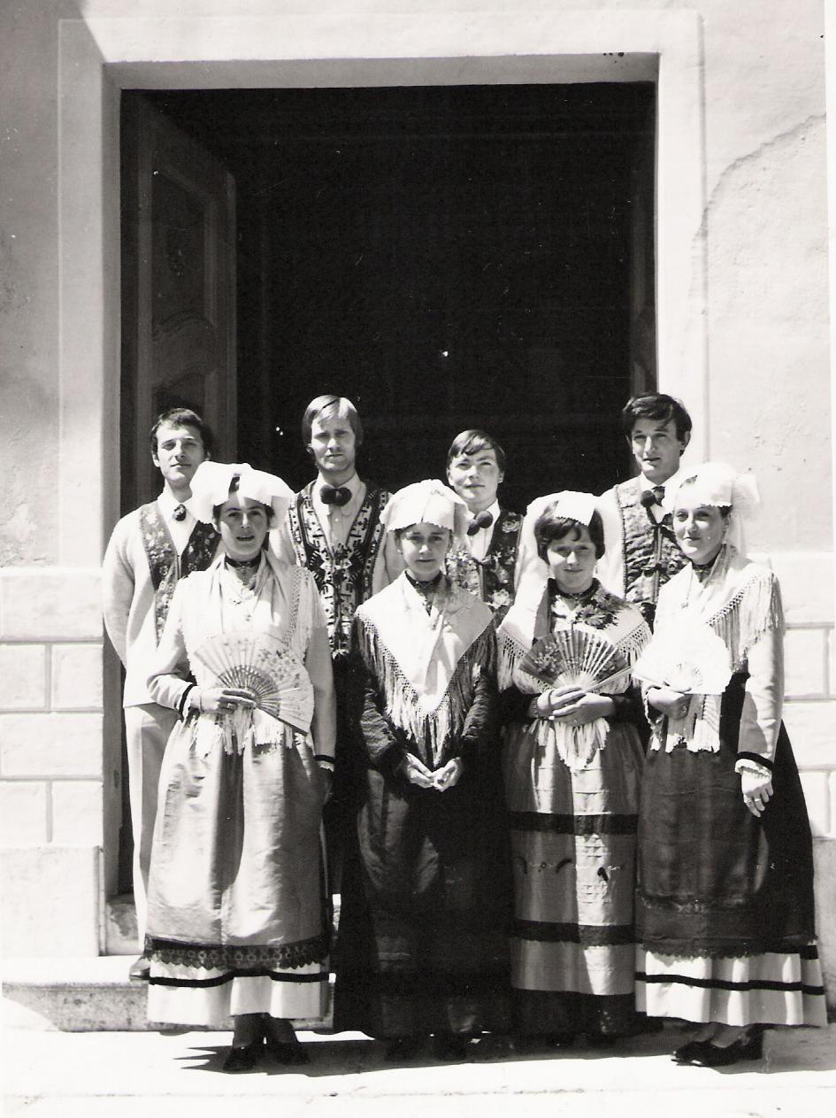 Costumi locali